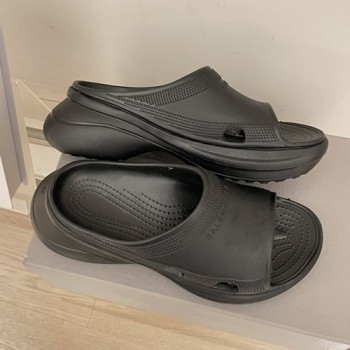 발렌시아가×크록스 클로그 샌들