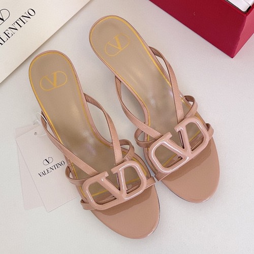 발렌티노 V로고 뮬