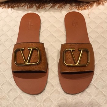 발렌티노 V로고 뮬