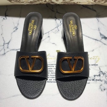 발렌티노 V로고 뮬