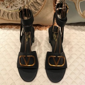발렌티노 V로고 샌들힐