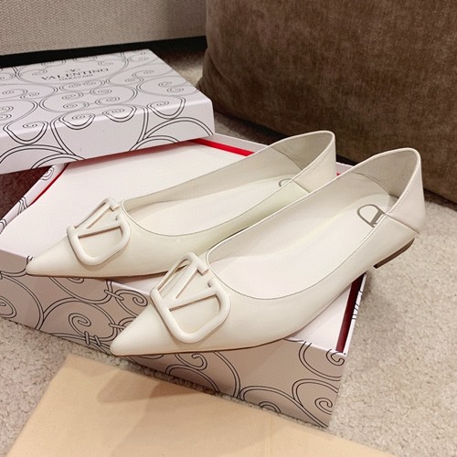 발렌티노 V로고 플랫슈즈