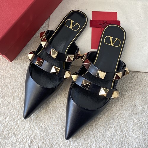 발렌티노 락스터드 뮬