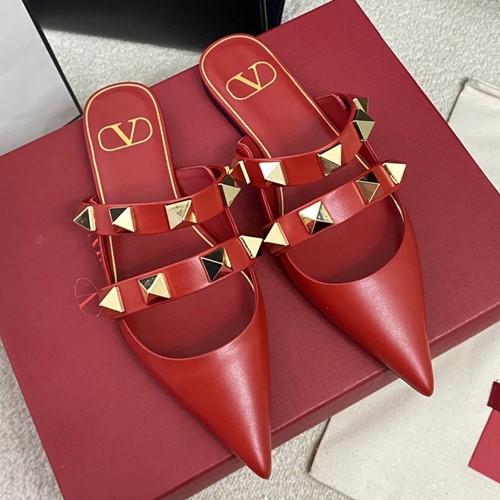 발렌티노 락스터드 뮬