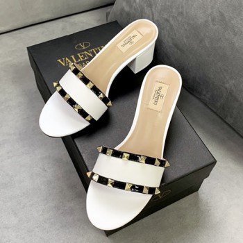 발렌티노 락스터드 뮬