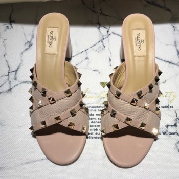 발렌티노 락스터드 뮬