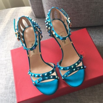 발렌티노 락스터드 스트랩 샌들힐