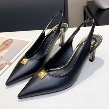 발렌티노 락스터드 슬링백