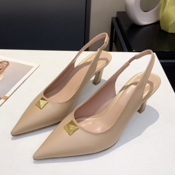 발렌티노 락스터드 슬링백