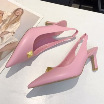 발렌티노 락스터드 슬링백