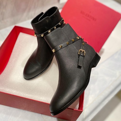 발렌티노 락스터드 앵클부츠