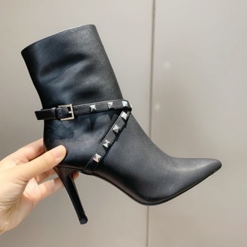 발렌티노 락스터드 앵클부츠