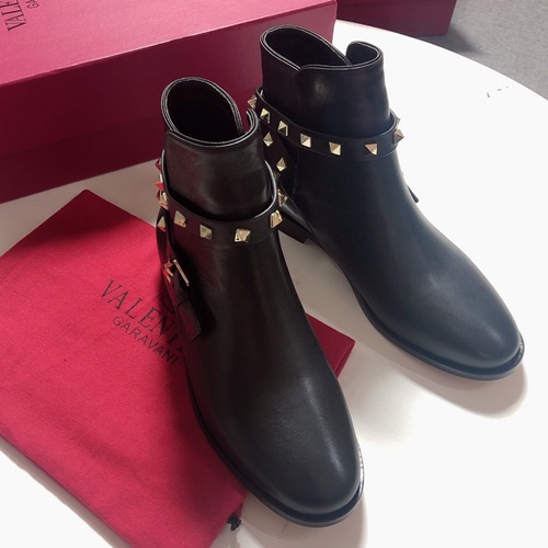 발렌티노 락스터드 앵클부츠