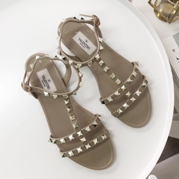 발렌티노 락스터드 젤리 샌들