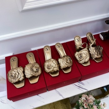 발렌티노 로즈 샌들