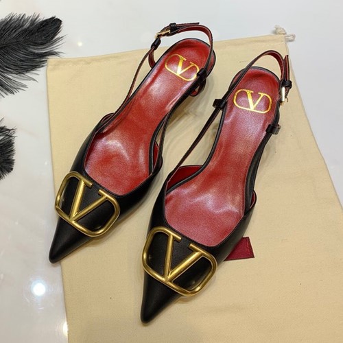 발렌티노 슬링백