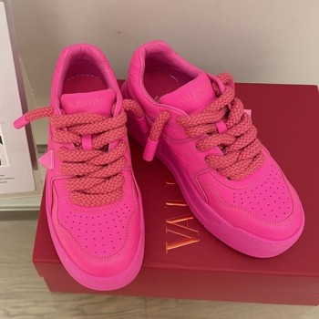 발렌티노 원스터드 블랙탭 로우탑 남.여 스니커즈