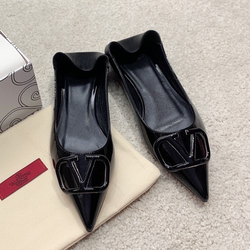 발렌티노 플랫슈즈