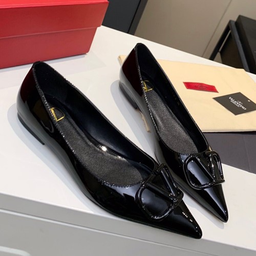 발렌티노 플랫슈즈