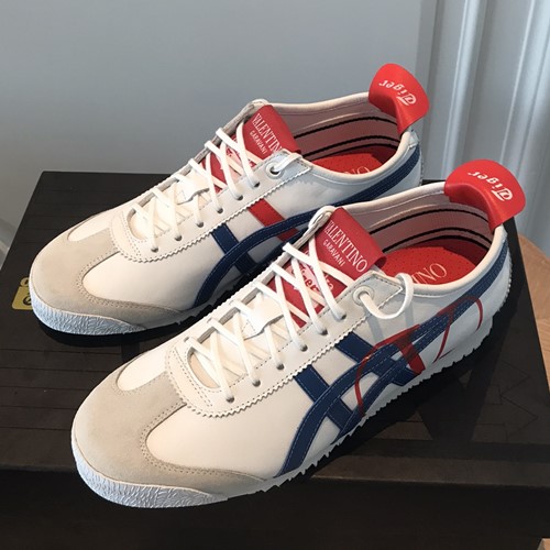 발렌티노×오니츠카 타이거 스니커즈