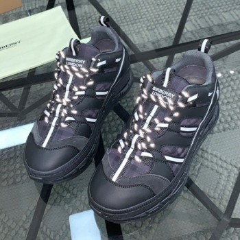 버버리 남성용 스니커즈