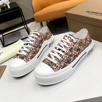 버버리 캔버스 남.여 로우탑 스니커즈