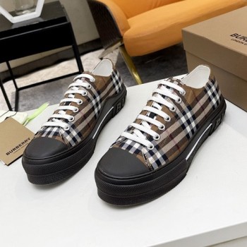 버버리 캔버스 남.여 로우탑 스니커즈