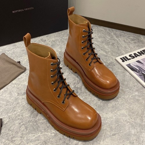 보테가 베네타 레이스업 부츠