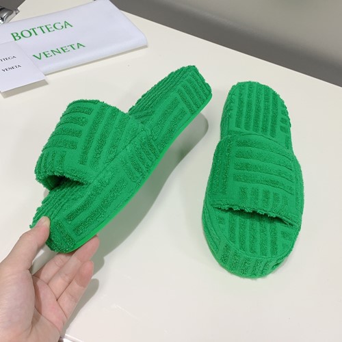 보테가 베네타 리조트 스펀지 남.여 슬리퍼