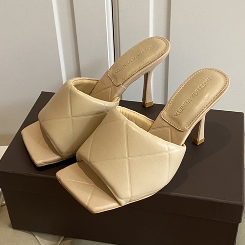 보테가 베네타 뮬