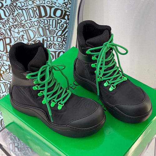 보테가 베네타 퍼들 봄버 부츠