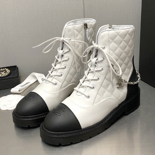 샤넬 CC로고 퀼팅 부츠