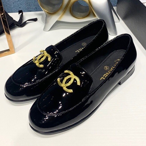 샤넬 C로고 로퍼