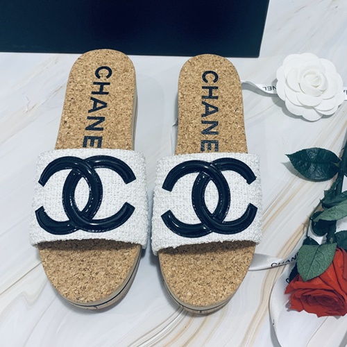 샤넬 C로고 코르크 웨지 슬리퍼뮬