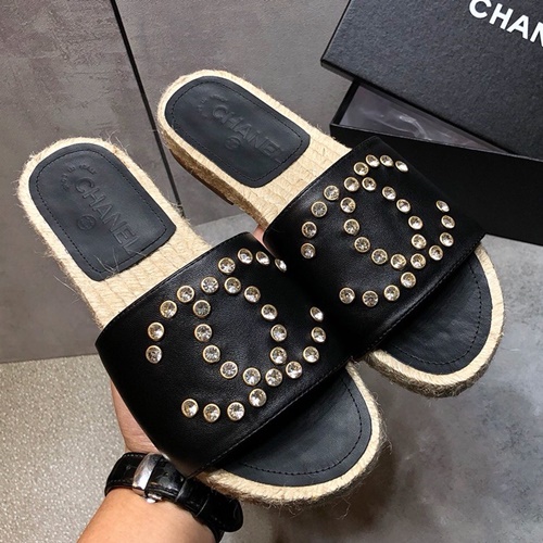 샤넬 C로고 큐빅 에스파듀 슬리퍼