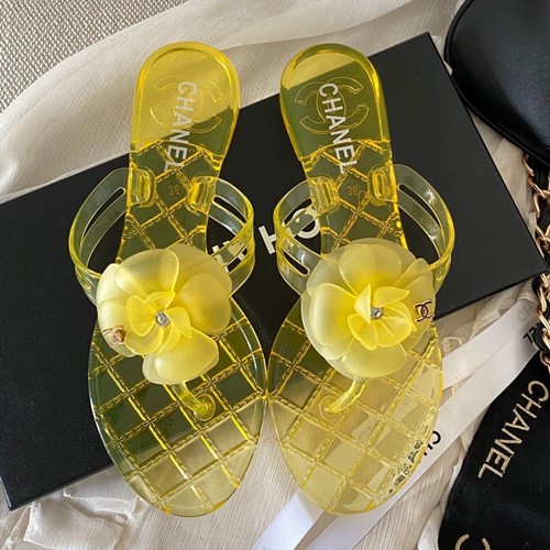 샤넬 까멜리아 코사지 젤리슈즈