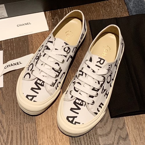 샤넬 데님 스니커즈