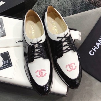 샤넬 레이스업 로퍼