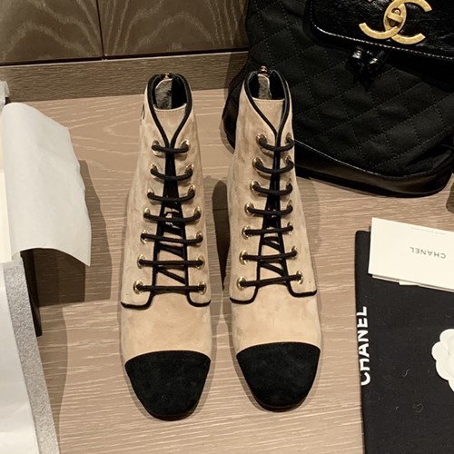 샤넬 레이스업 부츠
