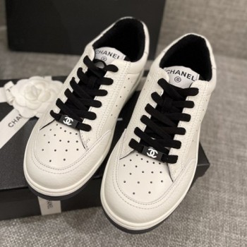 샤넬 백로고 스니커즈