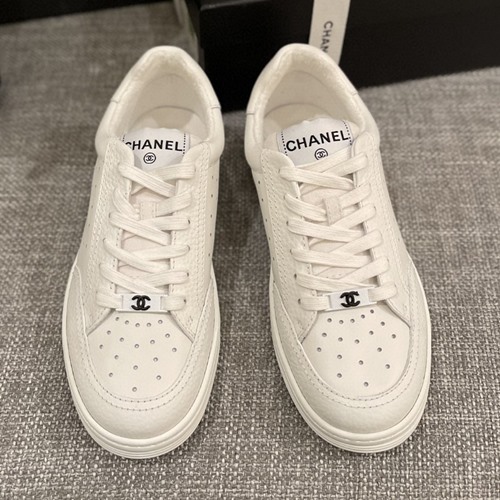 샤넬 백로고 스니커즈