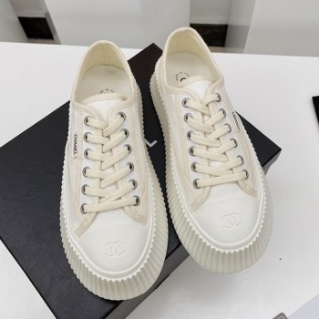 샤넬 빈티지 캔버스 로우탑 스니커즈