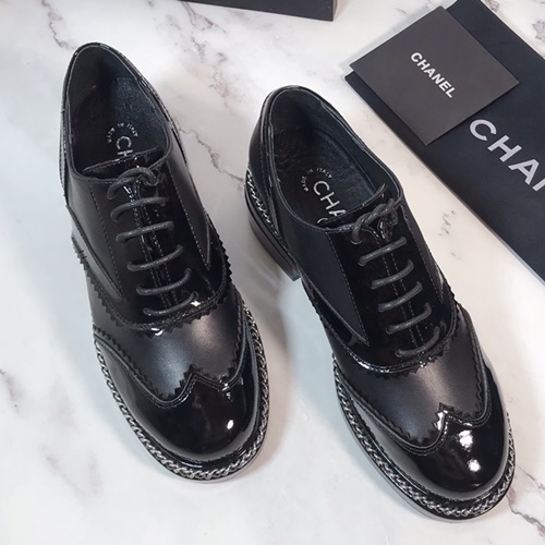 샤넬 옥스퍼드 레이스업 로퍼