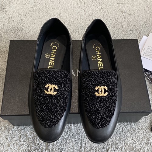 샤넬 진주 로퍼