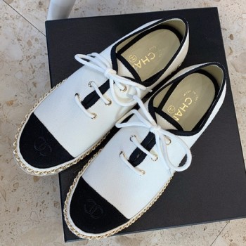 샤넬 캔버스 스니커즈