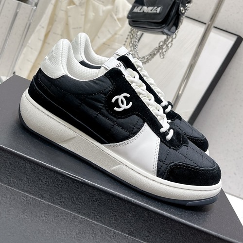 샤넬 패브릭 스웨이드 카프스킨 트레이너 스니커즈
