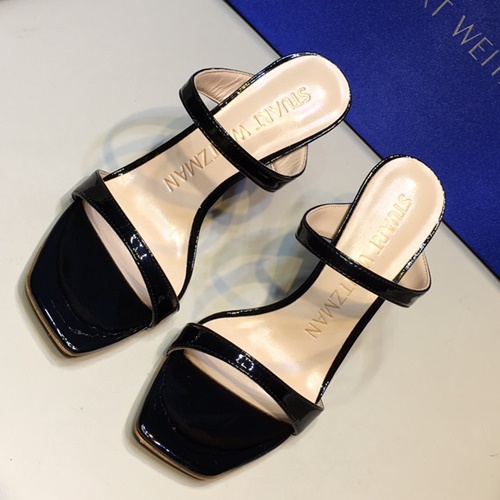 스튜어트 와이츠먼 샌들