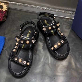 스튜어트 와이츠먼 샌들