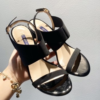 스튜어트 와이츠먼 샌들힐