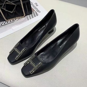 스튜어트 와이츠먼 펌프스